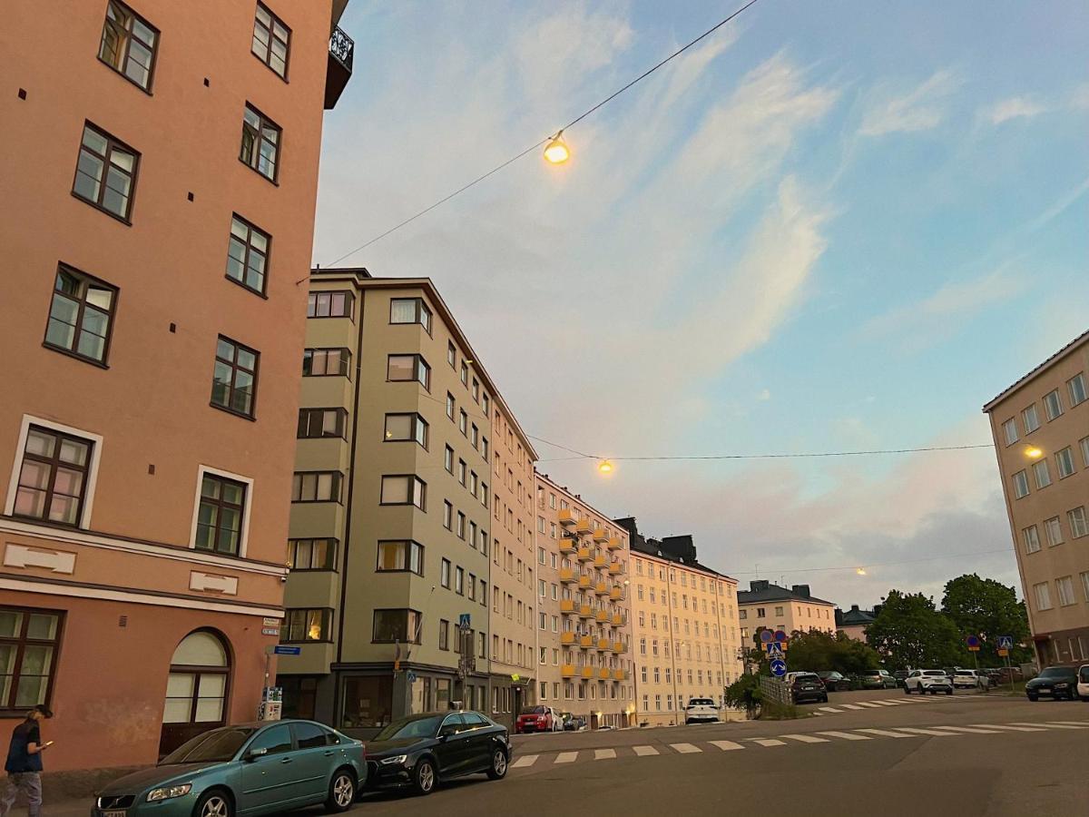 Urban Penthouse Next To Metro With City Views Helsinki Extérieur photo